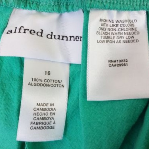 Alfred Dunner Green Capri Pockets Classic Fit - - Picture 4 of 4
